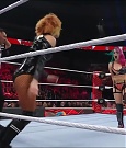 WWE_Monday_Night_Raw_2022_05_23_720p_HDTV_x264-NWCHD_mp4_007099399.jpg