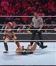 WWE_Monday_Night_Raw_2022_05_23_720p_HDTV_x264-NWCHD_mp4_007111411.jpg