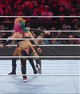 WWE_Monday_Night_Raw_2022_05_23_720p_HDTV_x264-NWCHD_mp4_007121421.jpg