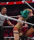 WWE_Monday_Night_Raw_2022_05_23_720p_HDTV_x264-NWCHD_mp4_007135435.jpg
