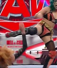 WWE_Monday_Night_Raw_2022_05_23_720p_HDTV_x264-NWCHD_mp4_007171471.jpg