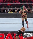 WWE_Monday_Night_Raw_2022_05_23_720p_HDTV_x264-NWCHD_mp4_007175075.jpg