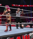 WWE_Monday_Night_Raw_2022_05_23_720p_HDTV_x264-NWCHD_mp4_007177077.jpg