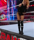 WWE_Monday_Night_Raw_2022_05_23_720p_HDTV_x264-NWCHD_mp4_007189890.jpg