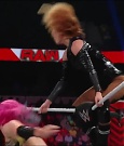 WWE_Monday_Night_Raw_2022_05_23_720p_HDTV_x264-NWCHD_mp4_007456557.jpg