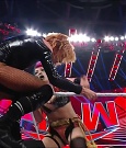 WWE_Monday_Night_Raw_2022_05_23_720p_HDTV_x264-NWCHD_mp4_007459359.jpg