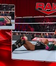 WWE_Monday_Night_Raw_2022_05_23_720p_HDTV_x264-NWCHD_mp4_007486987.jpg