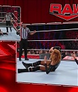 WWE_Monday_Night_Raw_2022_05_23_720p_HDTV_x264-NWCHD_mp4_007491391.jpg