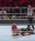 WWE_Monday_Night_Raw_2022_05_23_720p_HDTV_x264-NWCHD_mp4_007492593.jpg