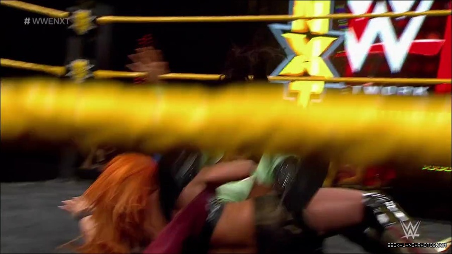 WWE_NXT30_mp4_002026100.jpg