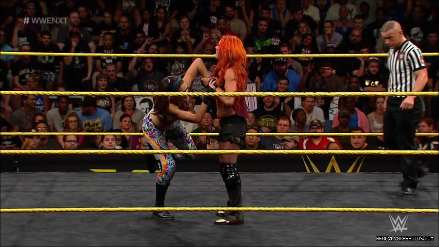 WWE_NXT21_mp4_002621400.jpg