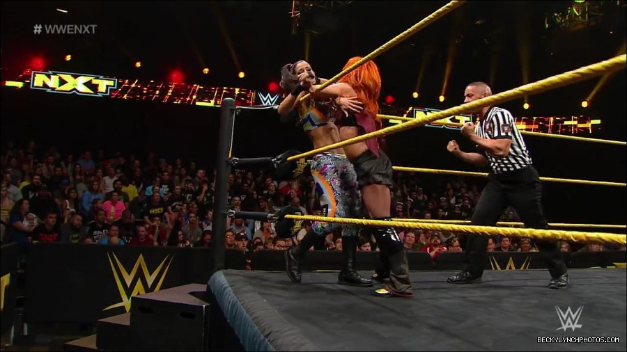 WWE_NXT21_mp4_002723400.jpg