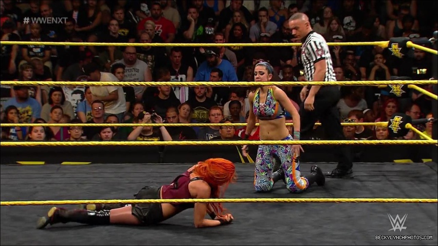 WWE_NXT21_mp4_002770600.jpg