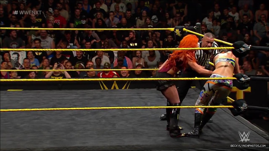 WWE_NXT21_mp4_002907133.jpg