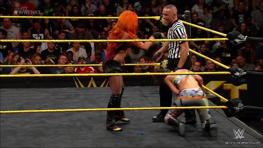 WWE_NXT21_mp4_002918333.jpg