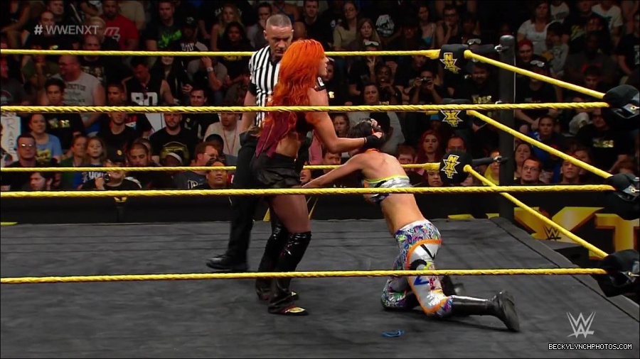 WWE_NXT21_mp4_002920733.jpg