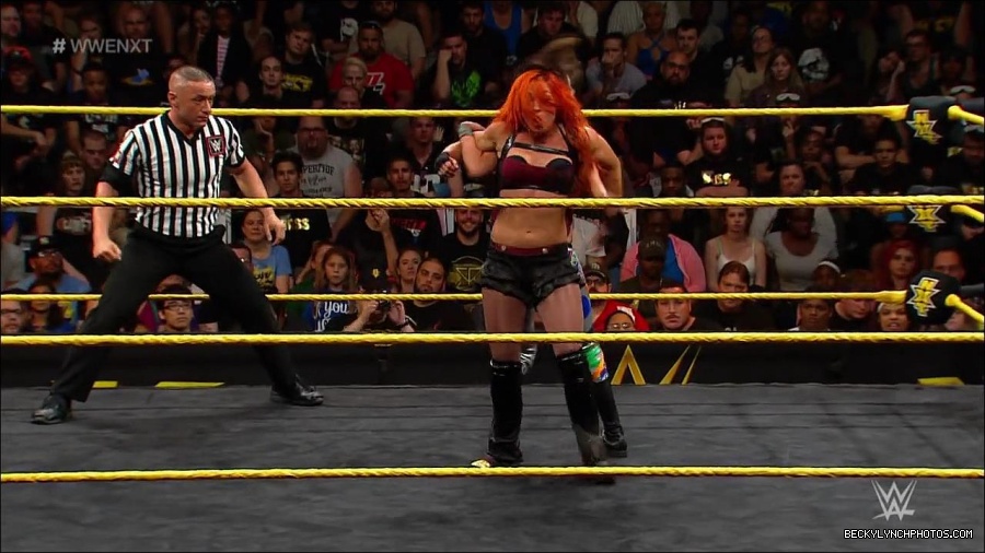 WWE_NXT21_mp4_003093166.jpg