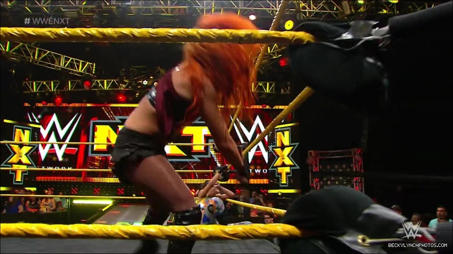 WWE_NXT21_mp4_003149566.jpg