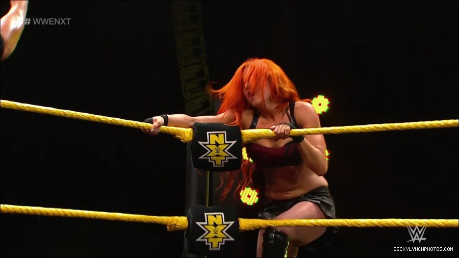 WWE_NXT21_mp4_003222366.jpg