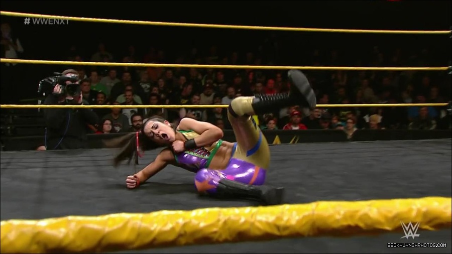 WWE_NXT37_mp4_000991433.jpg