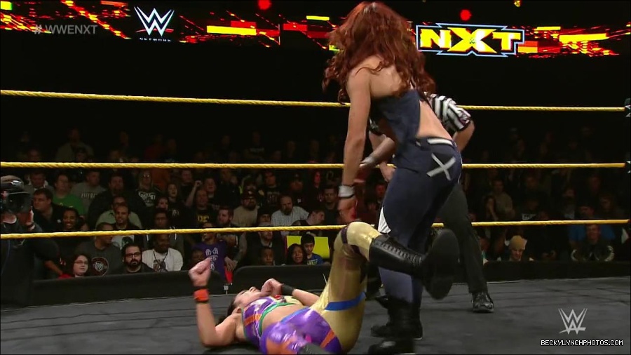 WWE_NXT37_mp4_000993433.jpg