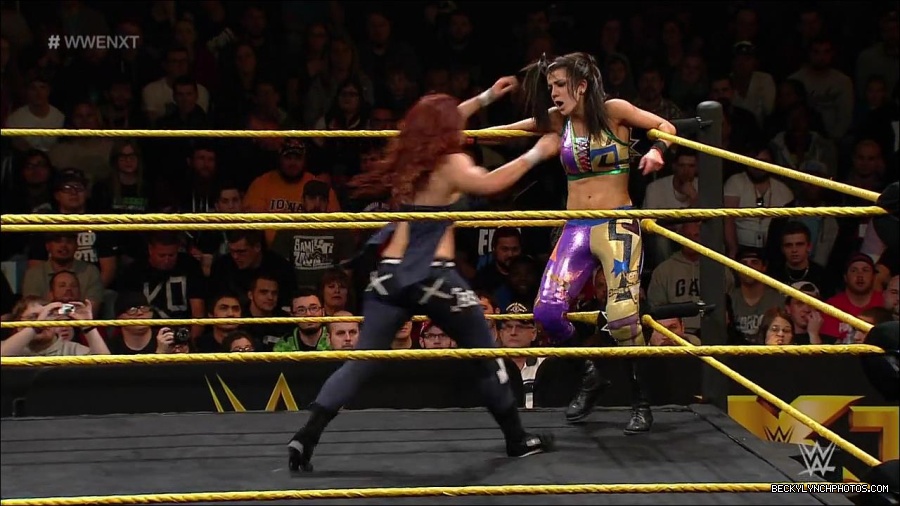 WWE_NXT37_mp4_001121100.jpg