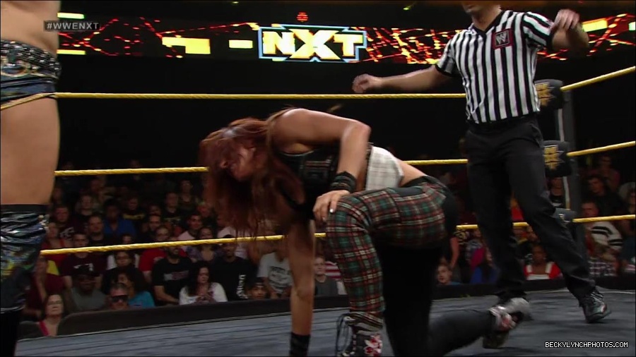 WWE_NXT19_mp4_001550033.jpg