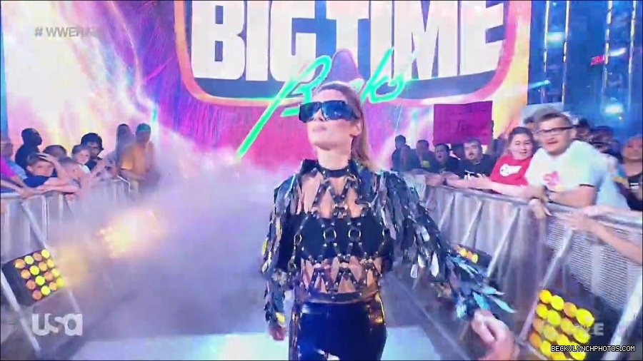 WWE_RAW_30th_May_2022_720p_WEBRip_h264_mp4_000051000.jpg