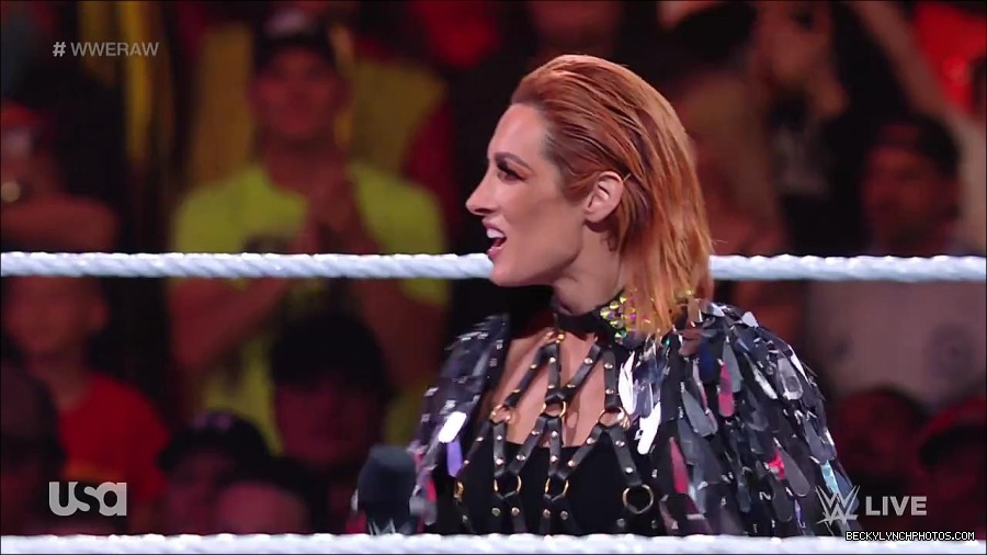 WWE_RAW_30th_May_2022_720p_WEBRip_h264_mp4_000155155.jpg