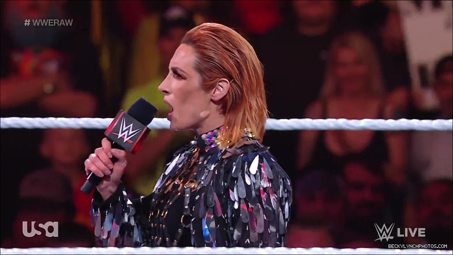 WWE_RAW_30th_May_2022_720p_WEBRip_h264_mp4_000156356.jpg