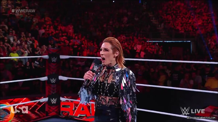 WWE_RAW_30th_May_2022_720p_WEBRip_h264_mp4_000162362.jpg