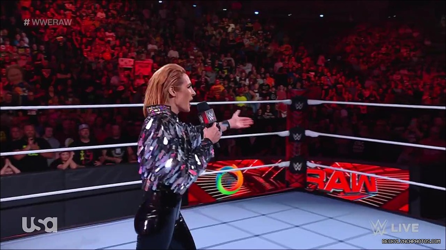 WWE_RAW_30th_May_2022_720p_WEBRip_h264_mp4_000171171.jpg