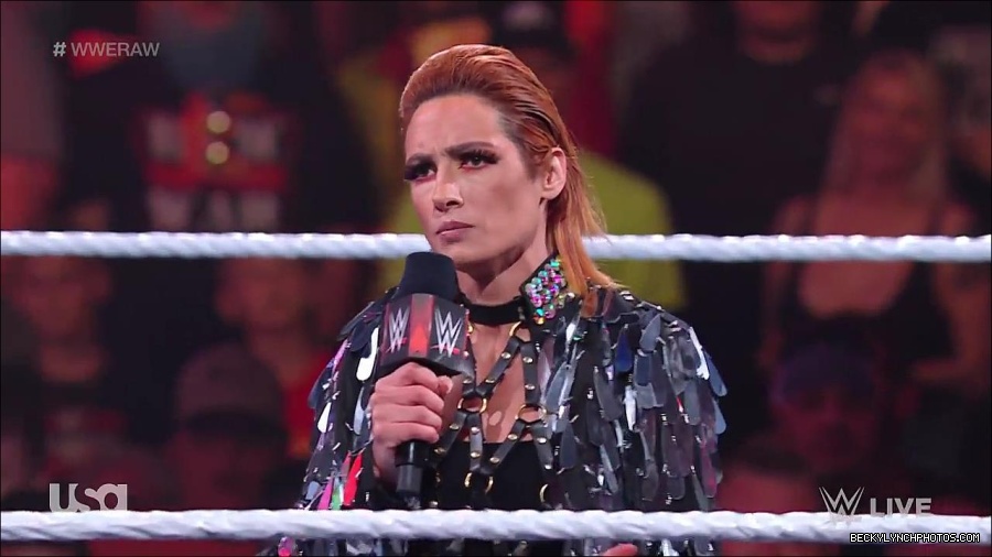 WWE_RAW_30th_May_2022_720p_WEBRip_h264_mp4_000183583.jpg
