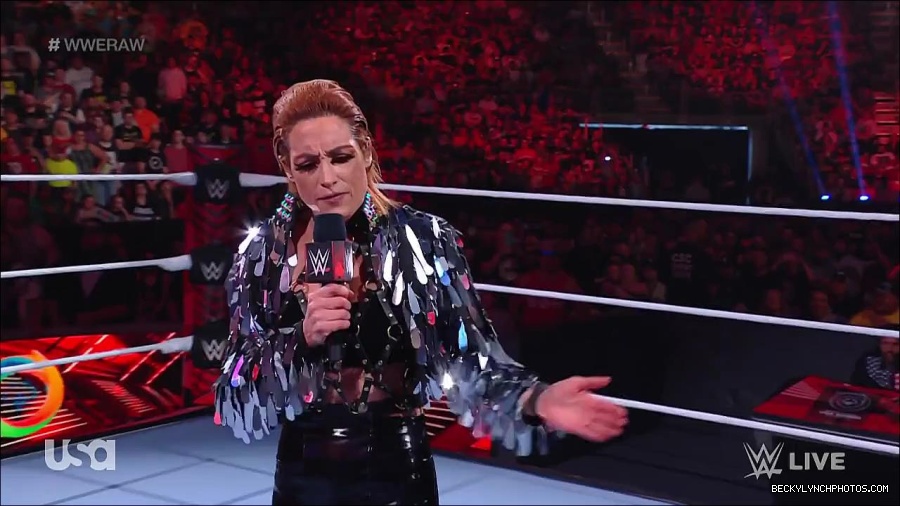 WWE_RAW_30th_May_2022_720p_WEBRip_h264_mp4_000185185.jpg