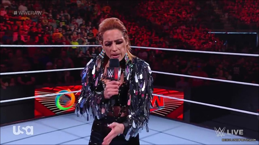 WWE_RAW_30th_May_2022_720p_WEBRip_h264_mp4_000185985.jpg
