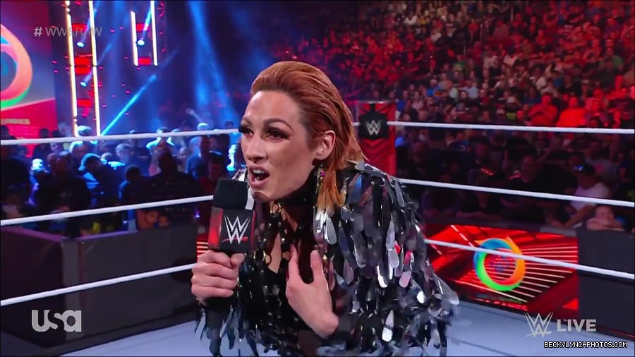WWE_RAW_30th_May_2022_720p_WEBRip_h264_mp4_000212412.jpg