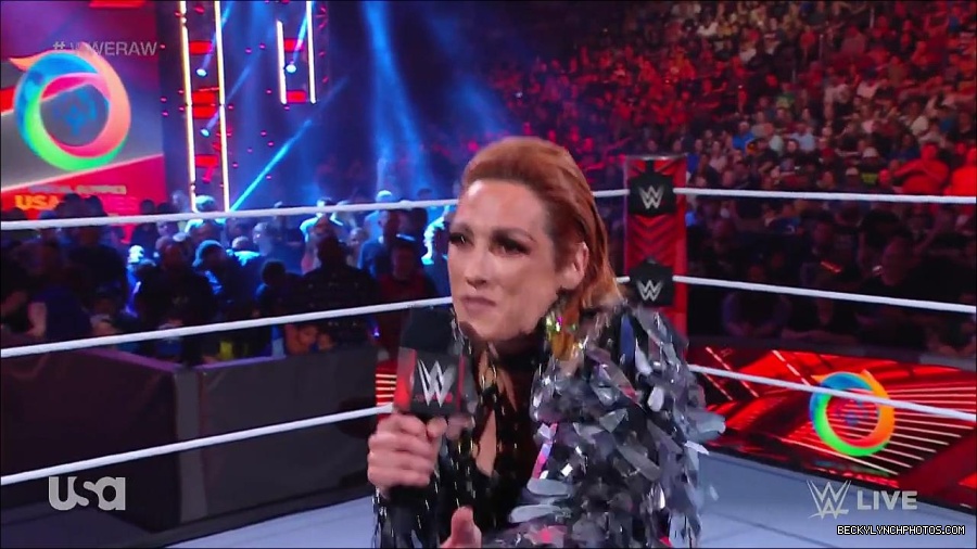 WWE_RAW_30th_May_2022_720p_WEBRip_h264_mp4_000212812.jpg