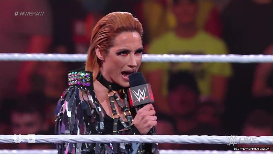 WWE_RAW_30th_May_2022_720p_WEBRip_h264_mp4_000218818.jpg