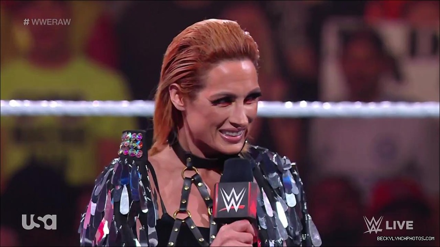 WWE_RAW_30th_May_2022_720p_WEBRip_h264_mp4_000223223.jpg