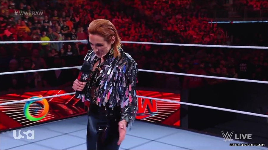 WWE_RAW_30th_May_2022_720p_WEBRip_h264_mp4_000226826.jpg