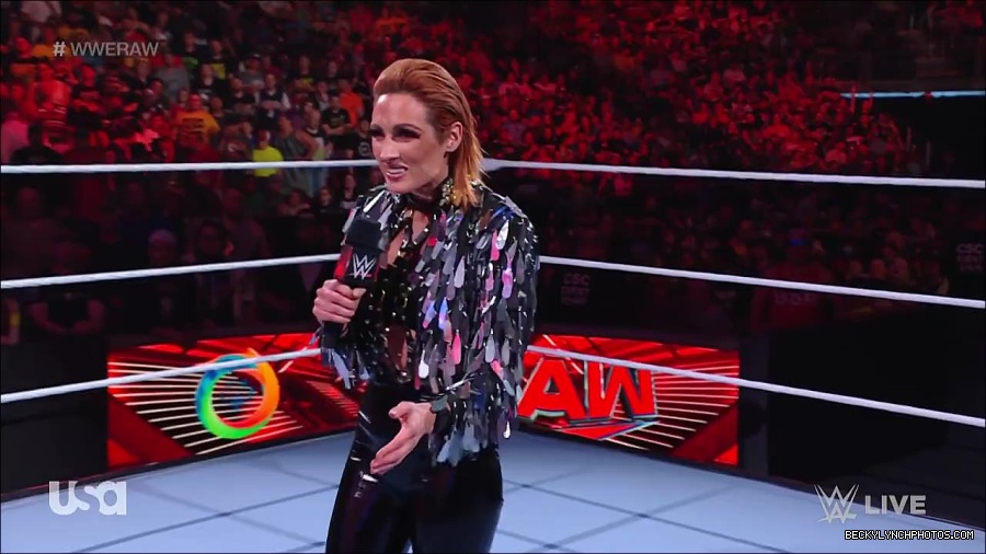 WWE_RAW_30th_May_2022_720p_WEBRip_h264_mp4_000227227.jpg