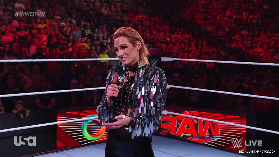 WWE_RAW_30th_May_2022_720p_WEBRip_h264_mp4_000229229.jpg
