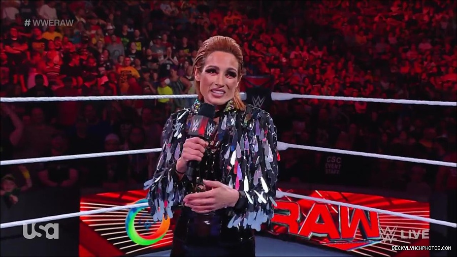 WWE_RAW_30th_May_2022_720p_WEBRip_h264_mp4_000230430.jpg