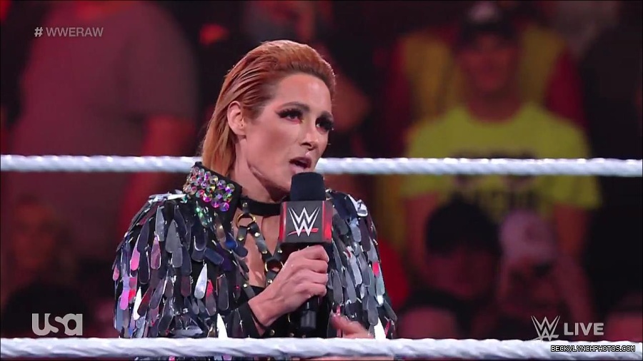 WWE_RAW_30th_May_2022_720p_WEBRip_h264_mp4_000232432.jpg