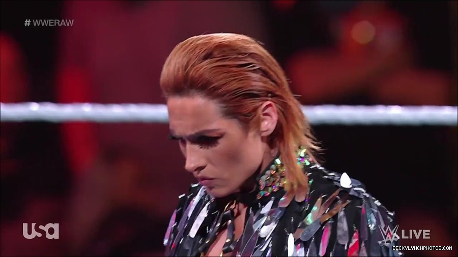 WWE_RAW_30th_May_2022_720p_WEBRip_h264_mp4_000257257.jpg