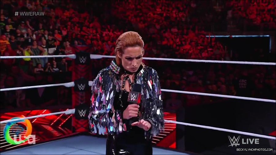 WWE_RAW_30th_May_2022_720p_WEBRip_h264_mp4_000258057.jpg