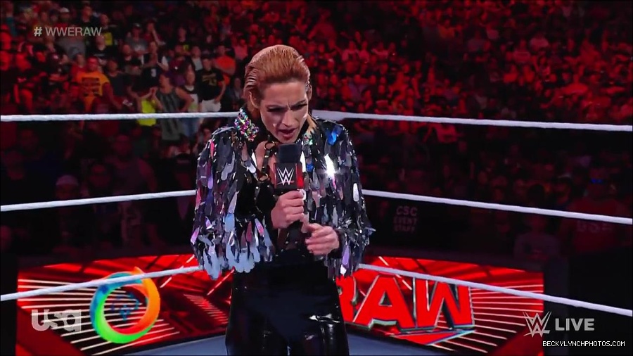 WWE_RAW_30th_May_2022_720p_WEBRip_h264_mp4_000259659.jpg