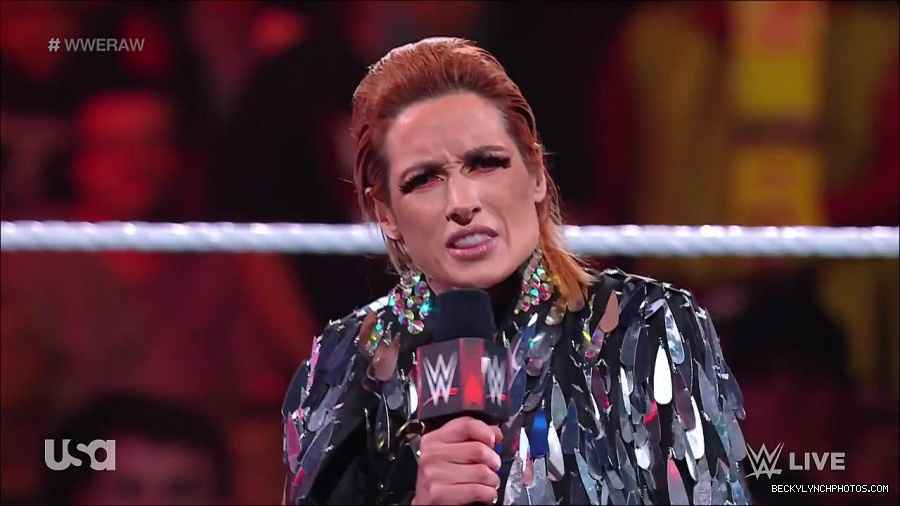 WWE_RAW_30th_May_2022_720p_WEBRip_h264_mp4_000263263.jpg
