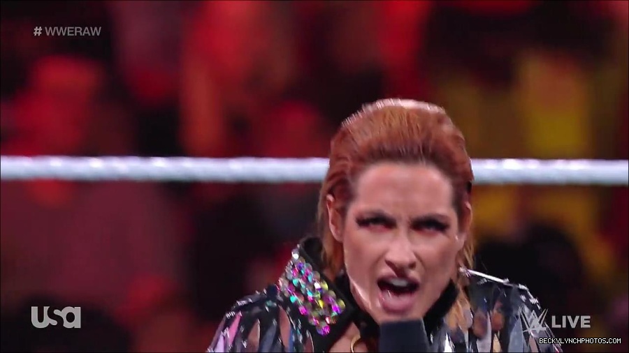 WWE_RAW_30th_May_2022_720p_WEBRip_h264_mp4_000268868.jpg
