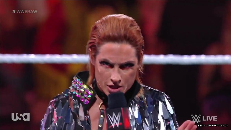 WWE_RAW_30th_May_2022_720p_WEBRip_h264_mp4_000269669.jpg